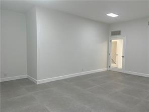 Подробнее E - 2nd FL Office / 0 кв.футов $ 2026-06-15 0 Фото