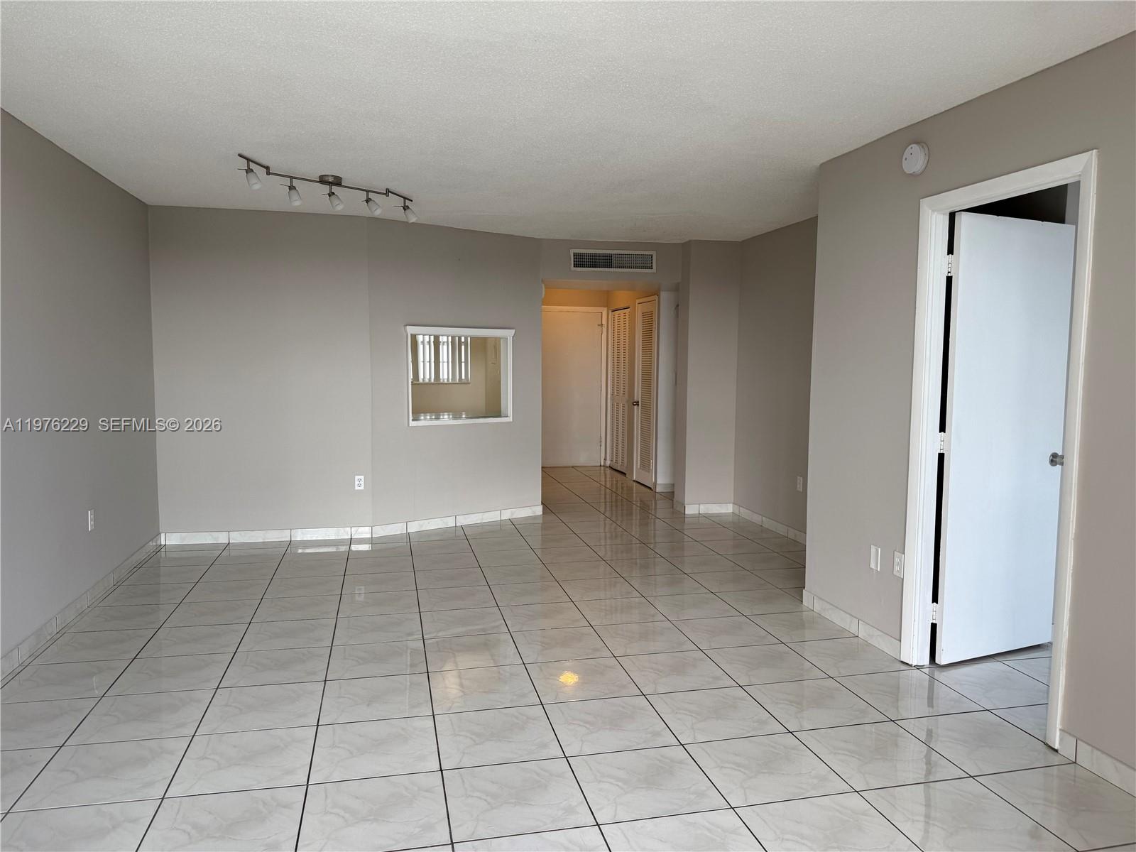 806-2 1 / 1 947 sq. ft. $ 2026-03-04 0 foto