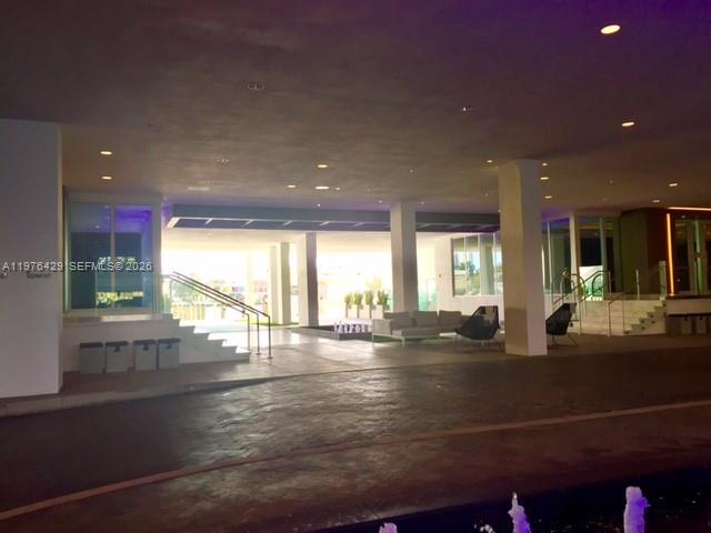   /   sq. ft. $ 2026-03-04 0 foto