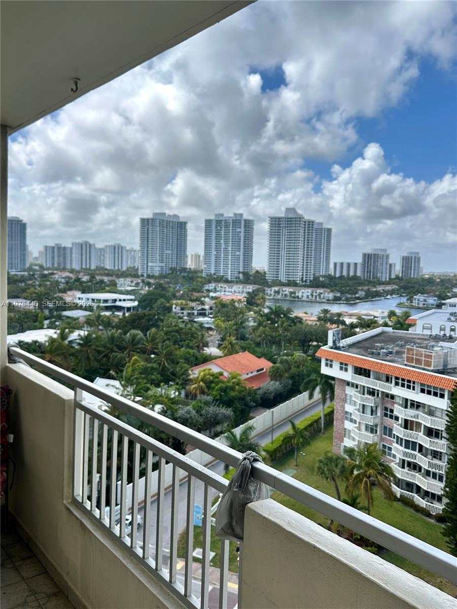 Photo of 3180 Ocean Dr #1018, Hallandale Beach, Florida, 33009 -