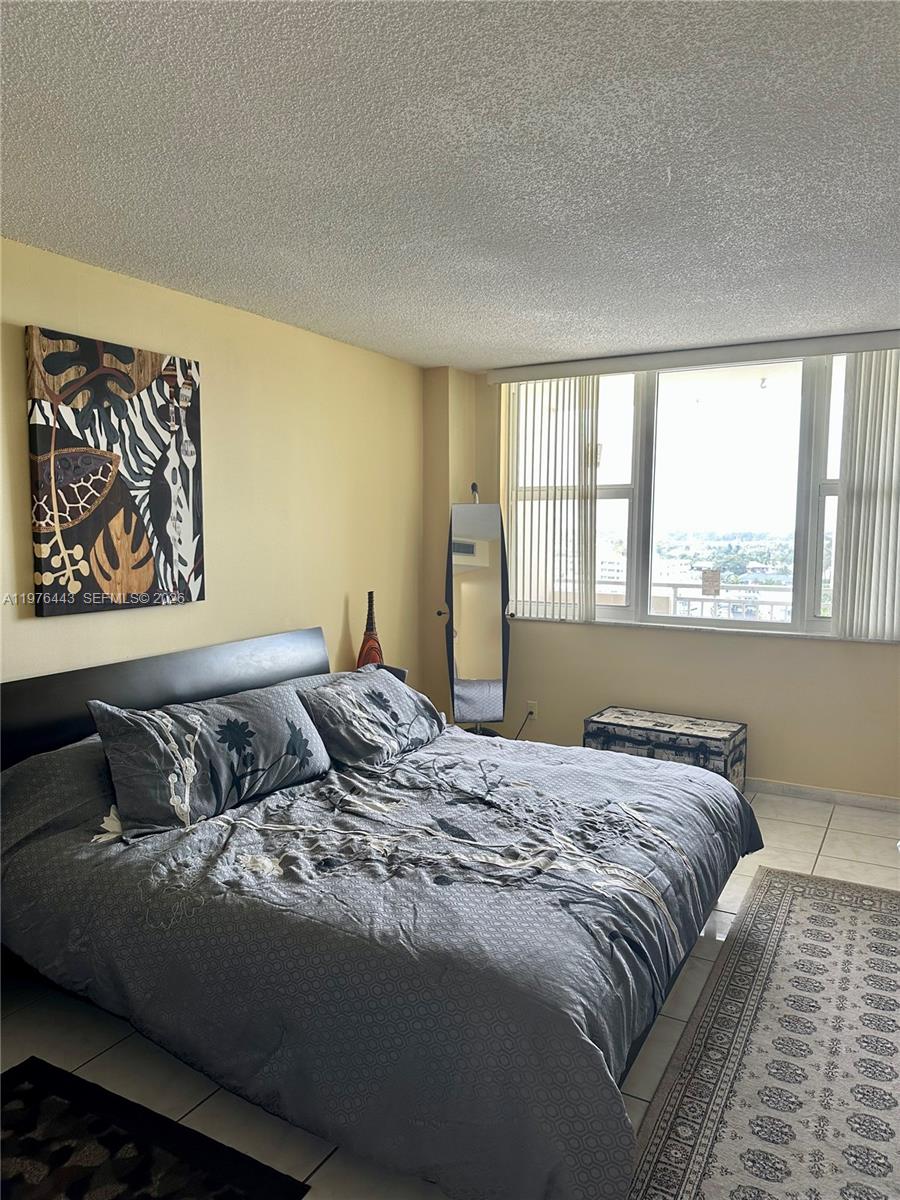 Photo of 3180 Ocean Dr #1018, Hallandale Beach, Florida, 33009 -