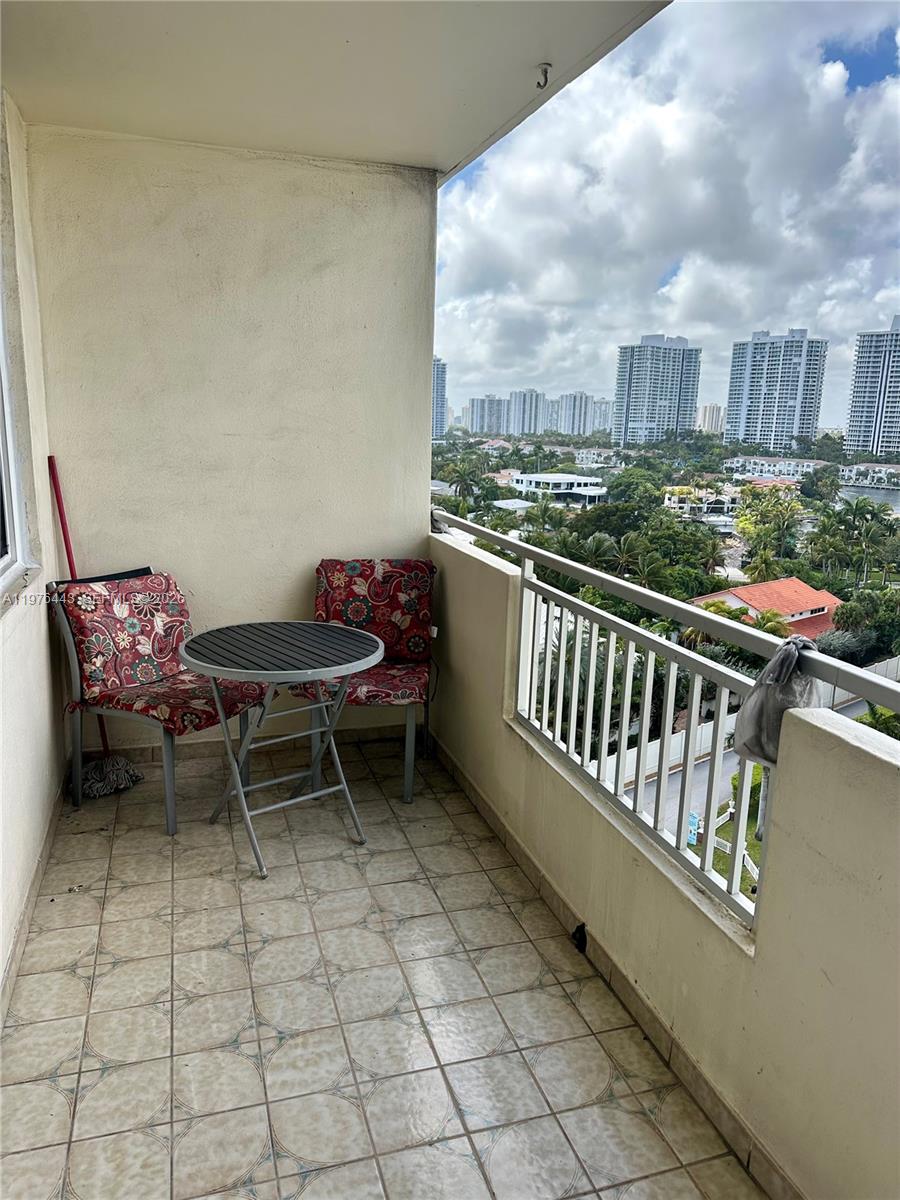 Photo of 3180 Ocean Dr #1018, Hallandale Beach, Florida, 33009 -