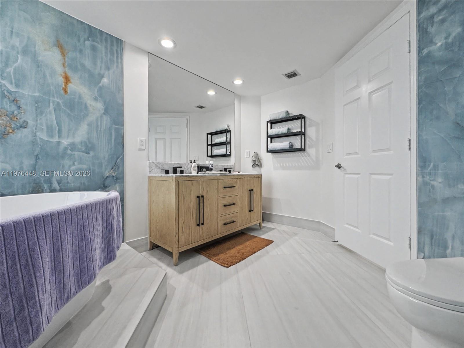 Photo of 1755 Hallandale Beach Blvd  #2207E, Hallandale Beach, Florida, 33009 - 