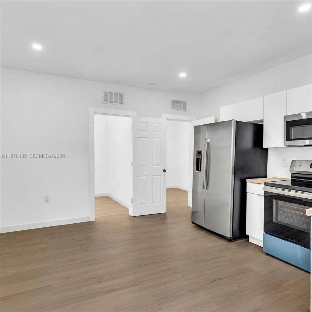   /  3353 sq. ft. $ 2026-03-05 0 foto