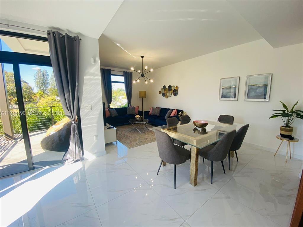   /  8203 sq. ft. $ 2026-03-04 0 foto