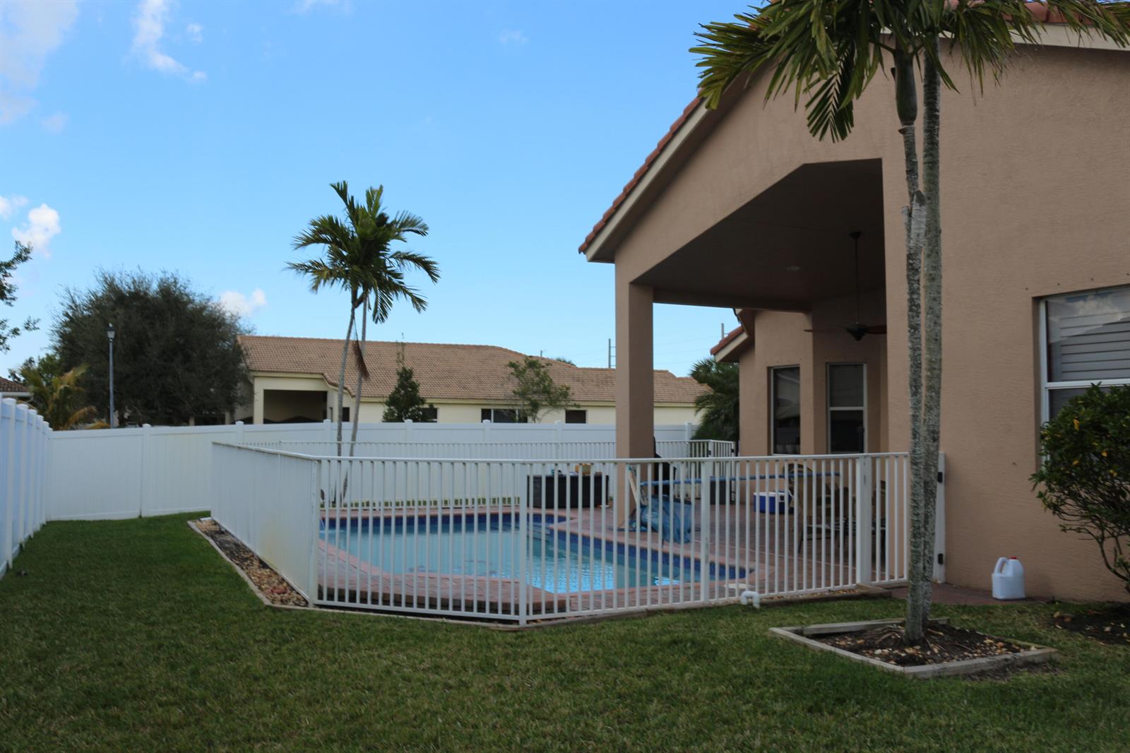 Ver detalles 4149 4 / 3 2759 sq. ft. $ 2026-06-15 0 foto