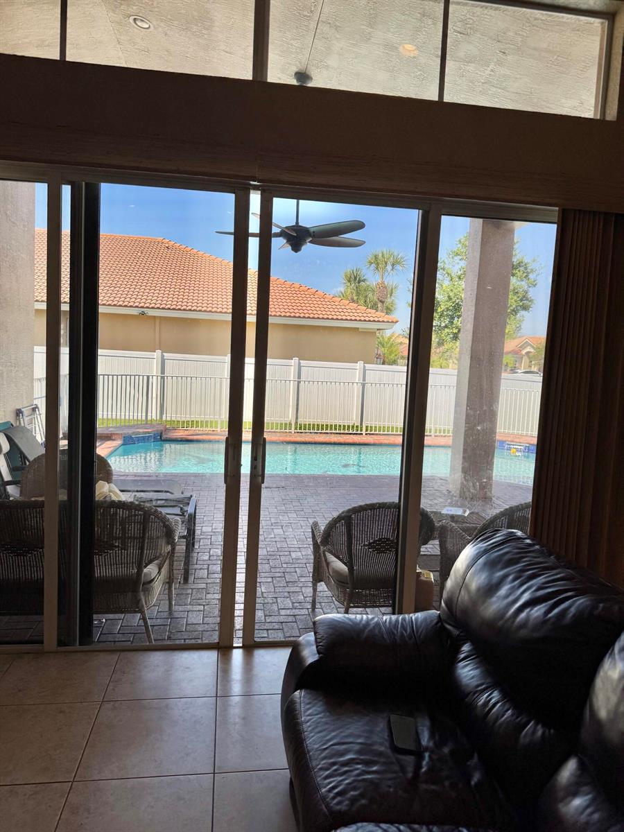 Ver detalles 4149 4 / 3 2759 sq. ft. $ 2026-06-15 0 foto