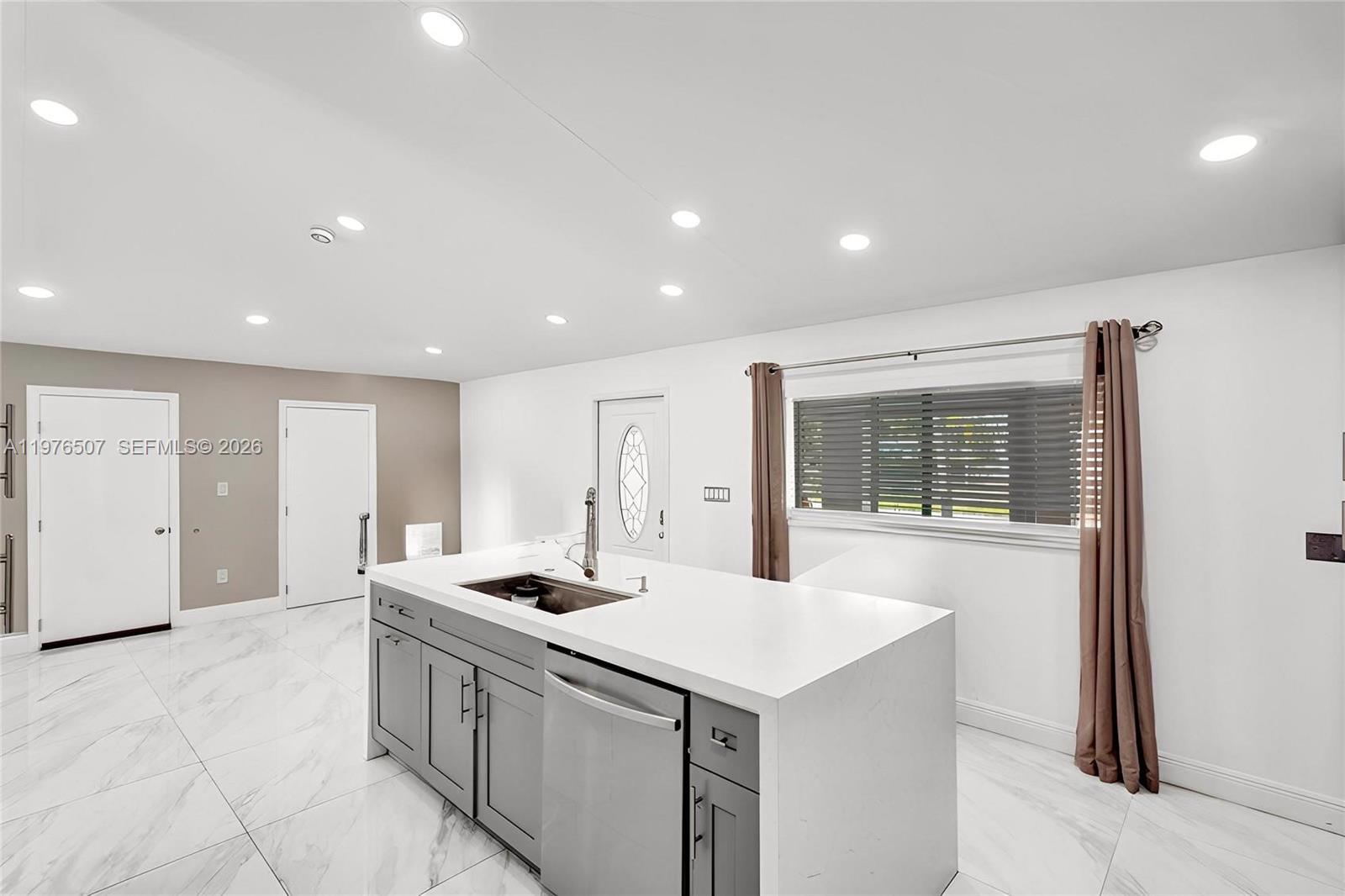   /  2511 sq. ft. $ 2026-03-04 0 foto