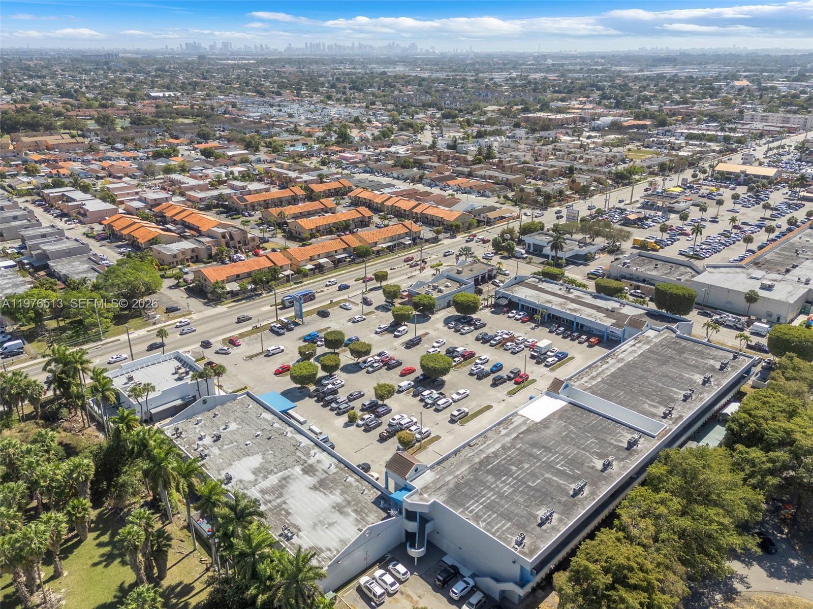   /   кв.футов $ 2026-03-04 0 Фото