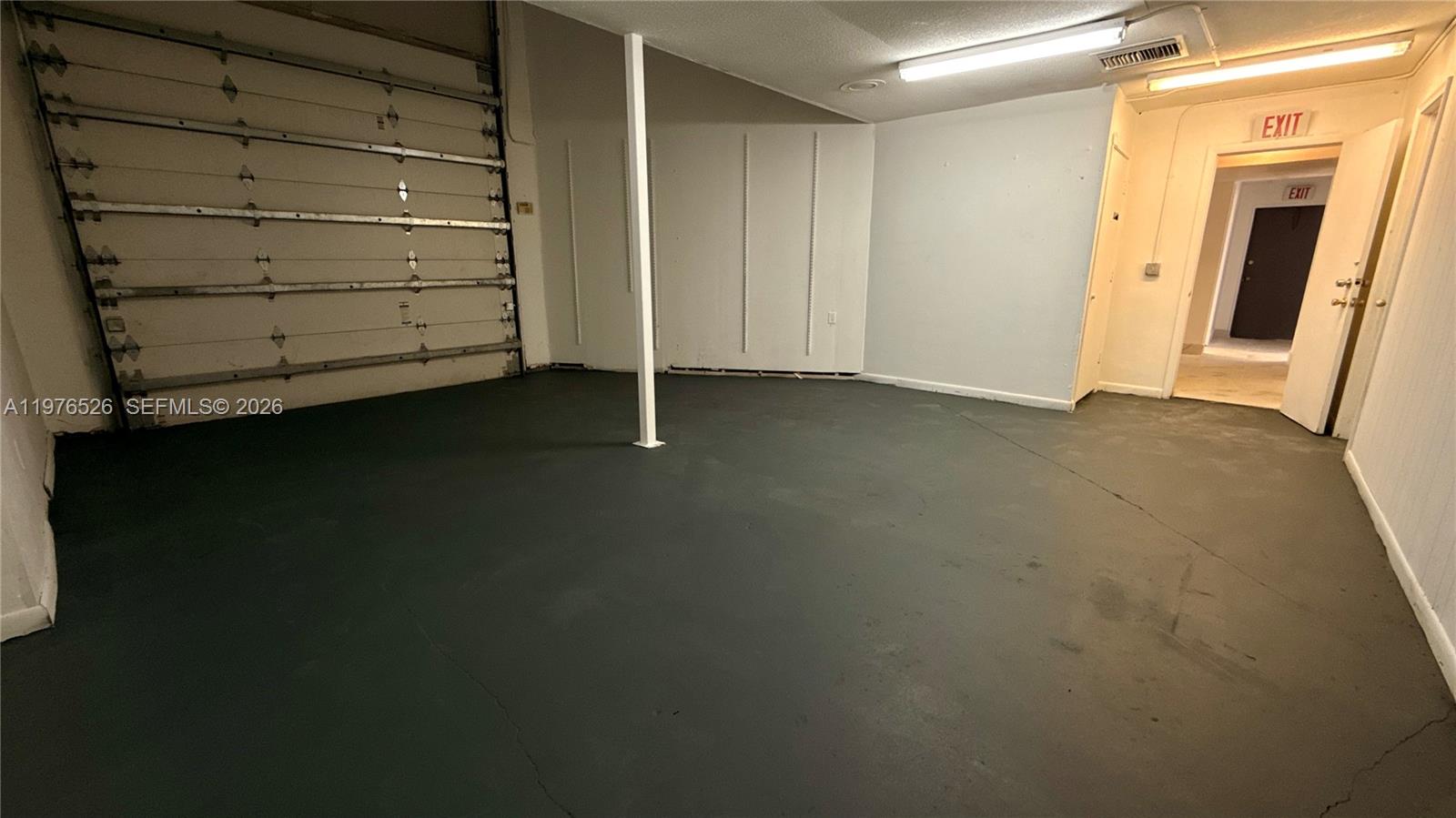 1  /   sq. ft. $ 2026-03-04 0 Photo