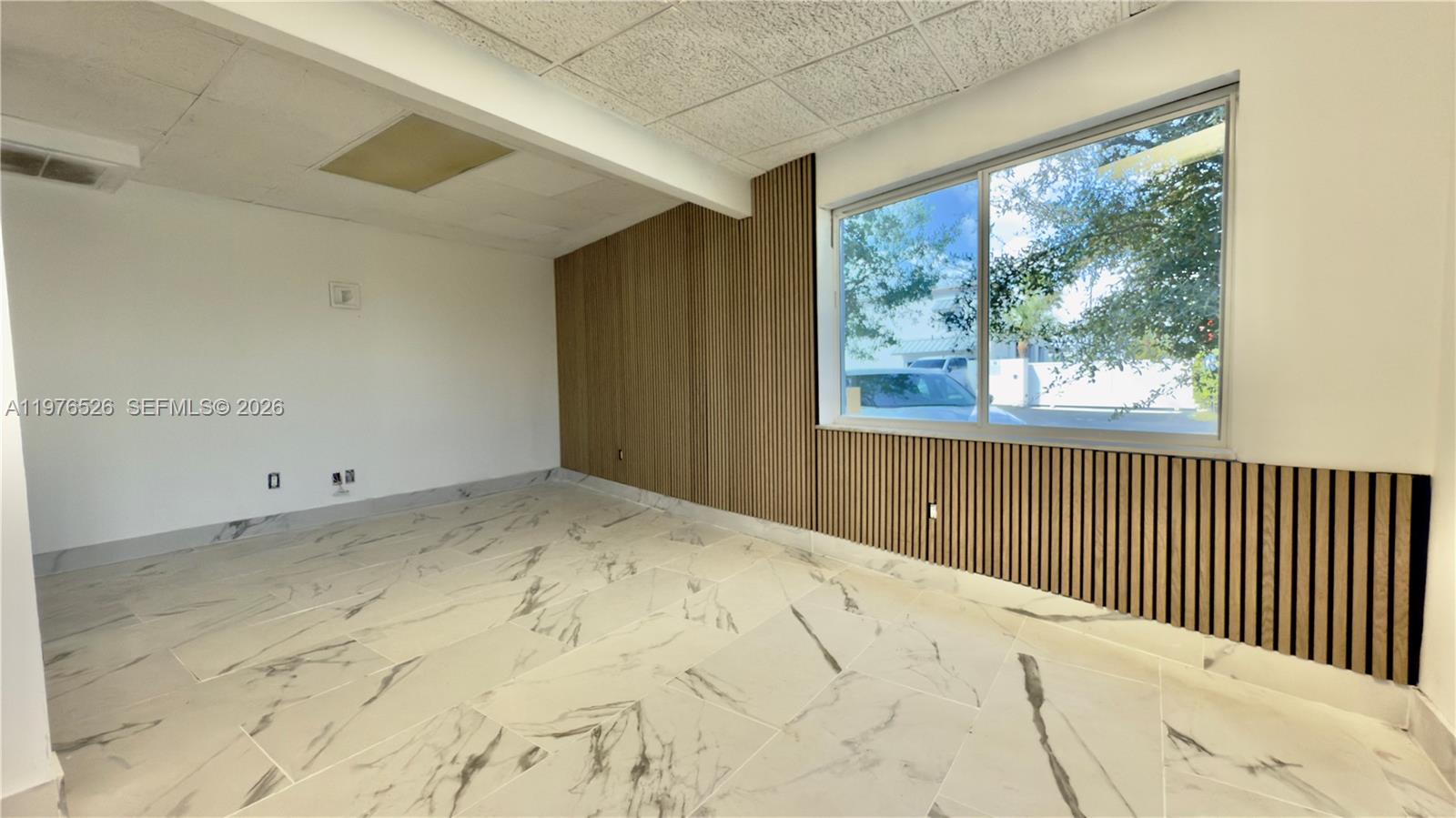 1  /   sq. ft. $ 2026-03-04 0 Photo