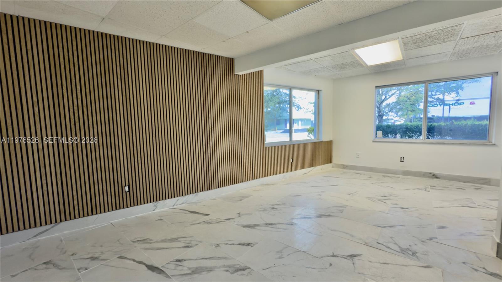 1  /   sq. ft. $ 2026-03-04 0 Photo