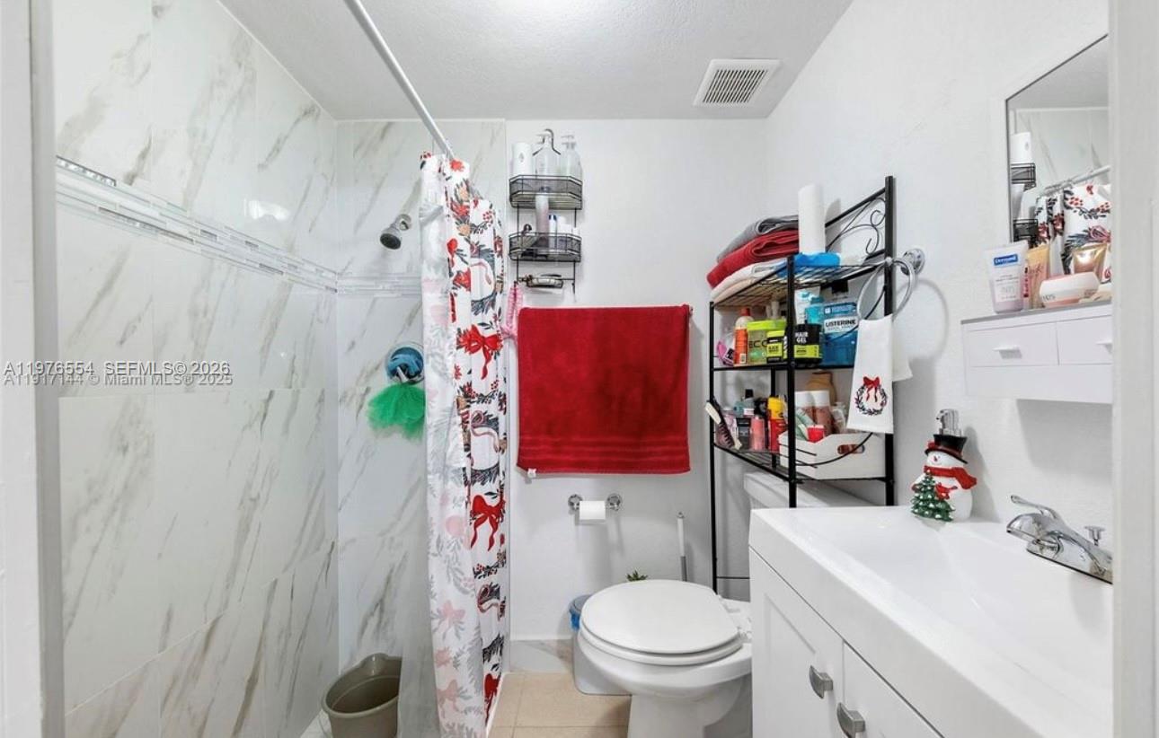 5300 3 / 2 1196 sq. ft. $ 2026-03-04 0 foto