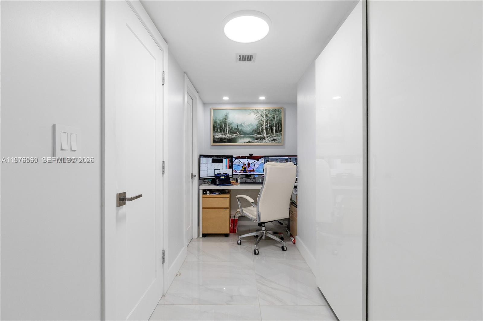 Photo of 2500 Parkview Dr  #1121, Hallandale Beach, Florida, 33009 - 