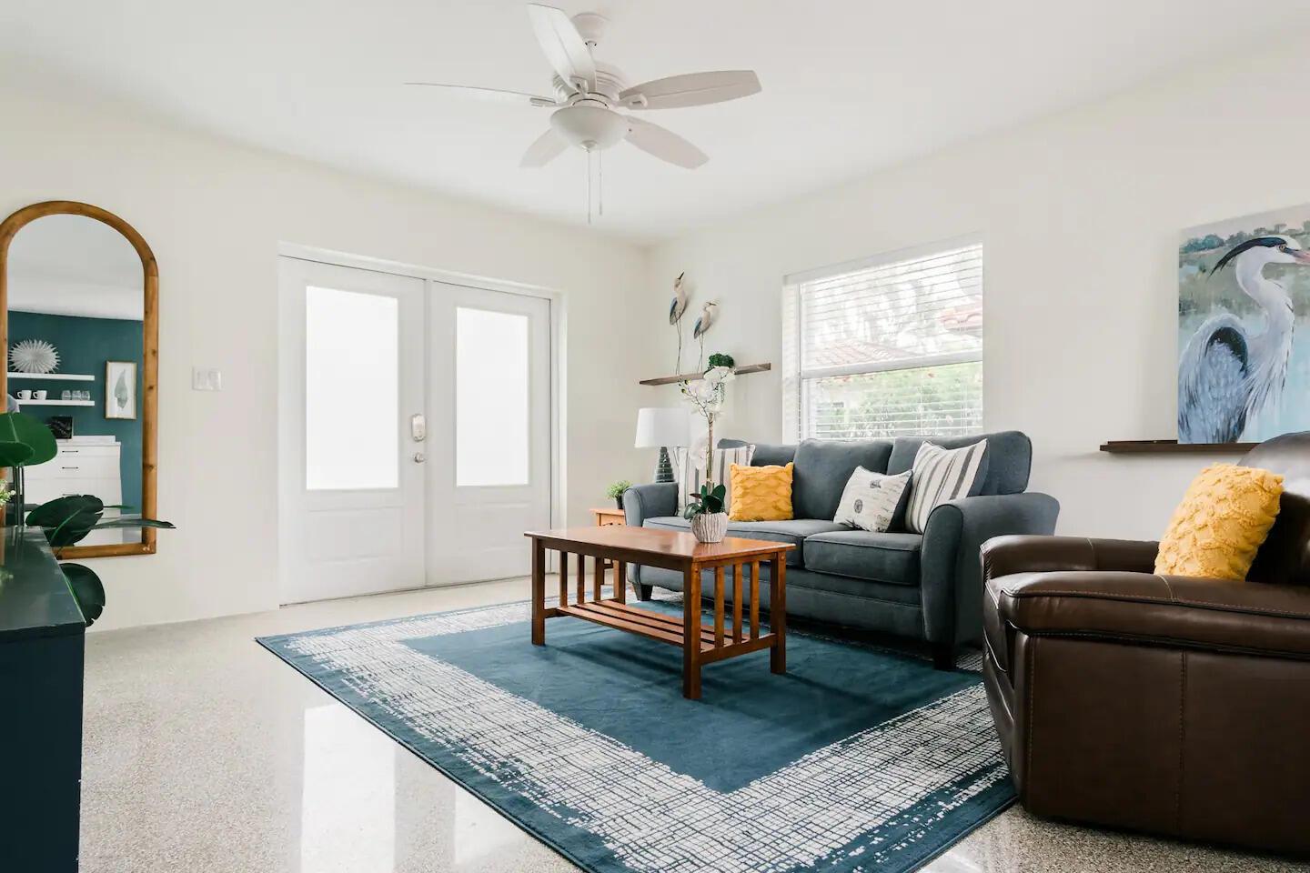 Ver detalles / 0 2055 sq. ft. $ 2026-07-31 0 foto