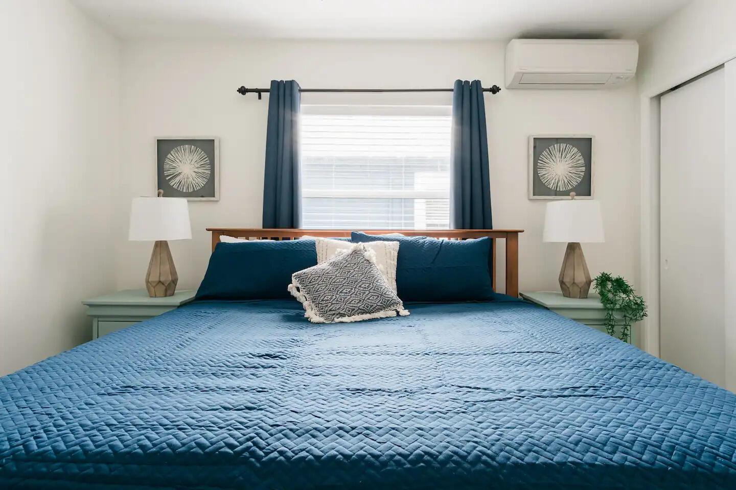 Ver detalles / 0 2055 sq. ft. $ 2026-07-31 0 foto