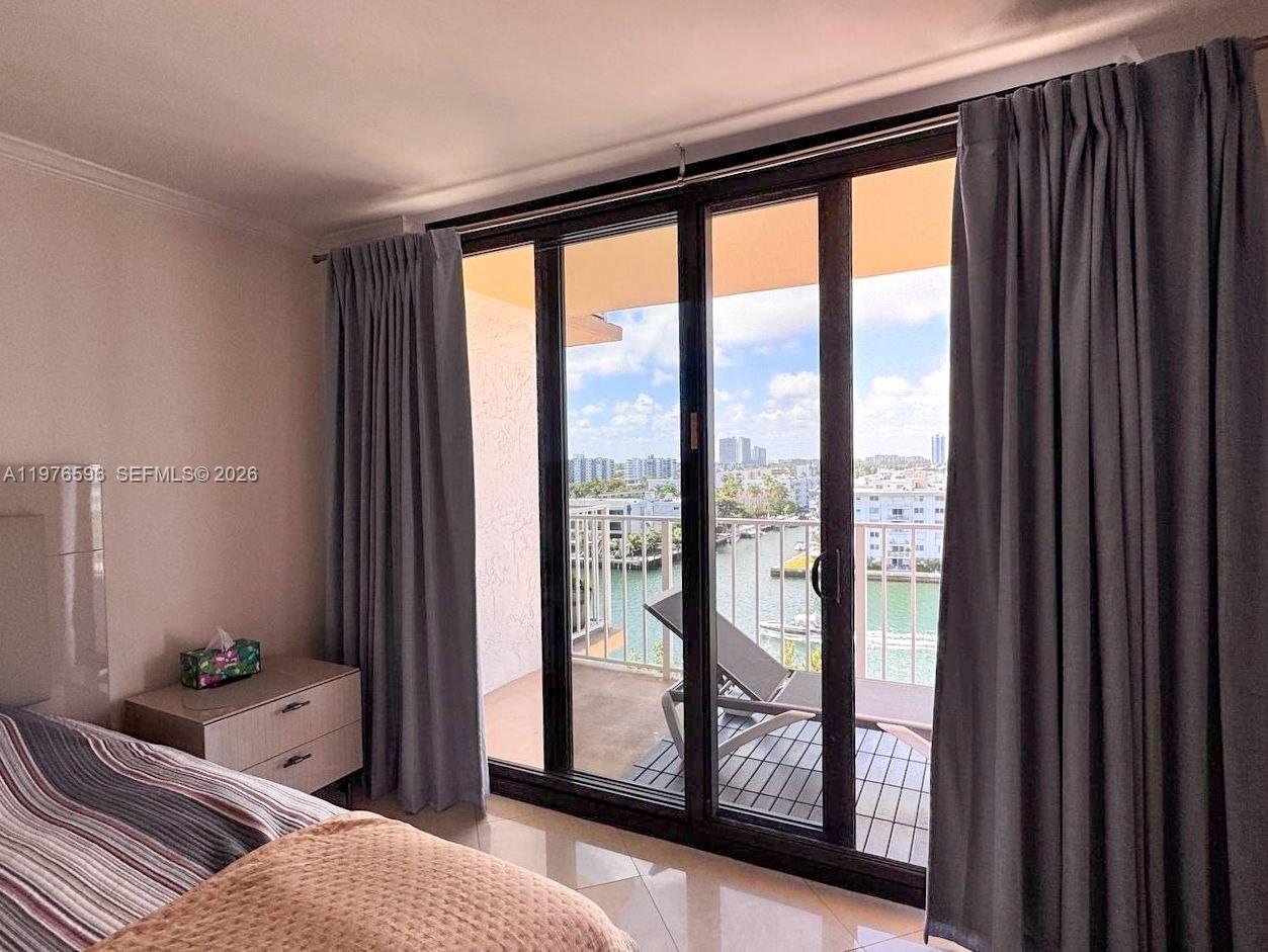 902 1 / 2 1240 кв.футов $ 2026-03-04 0 Фото