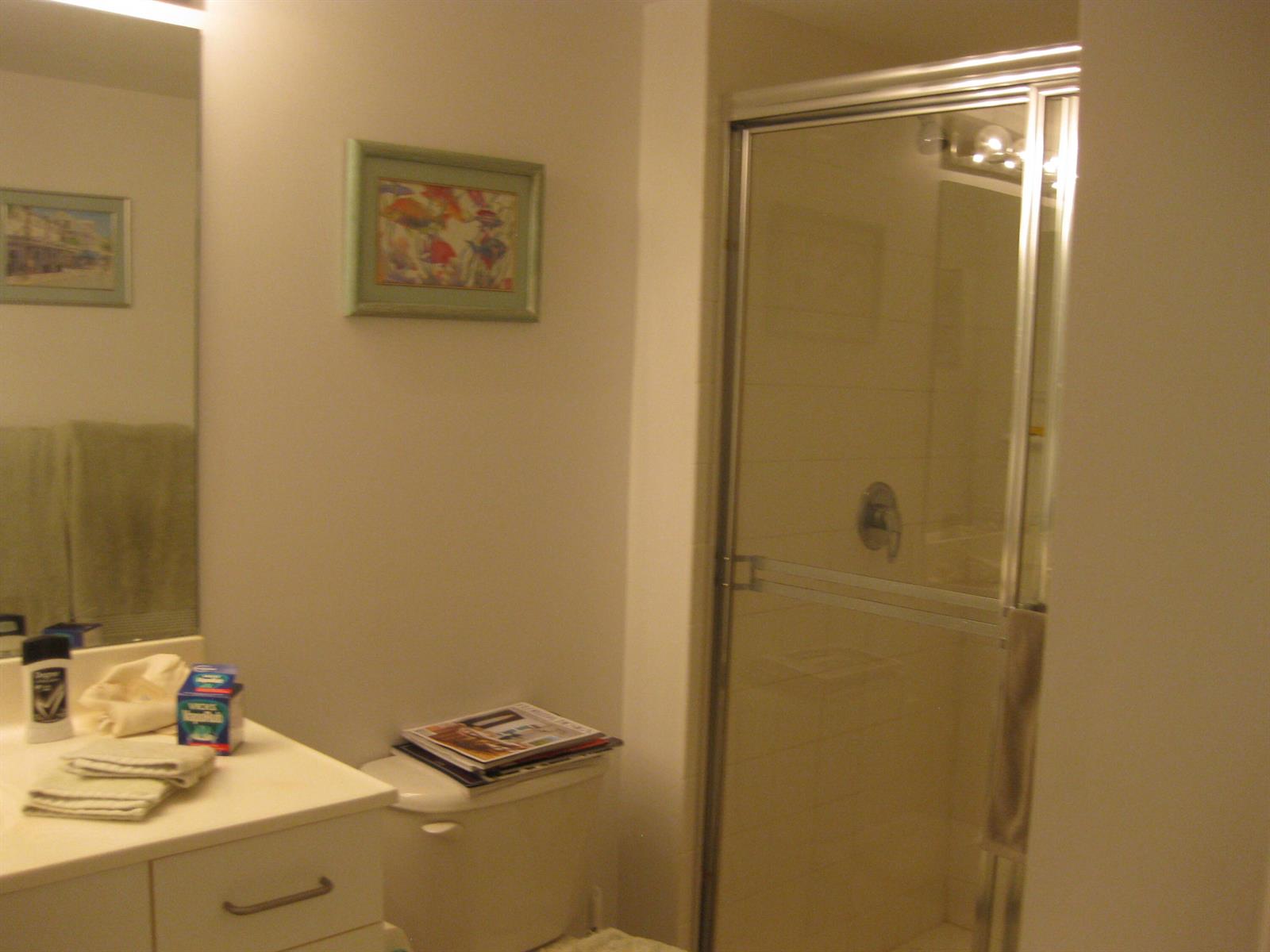 Photo of 21055 Yacht Club  #1804, Aventura, Florida, 33180 - Bathroom