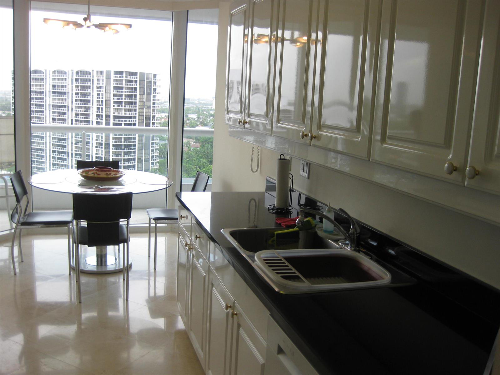 Photo of 21055 Yacht Club  #1804, Aventura, Florida, 33180 - Kitchen