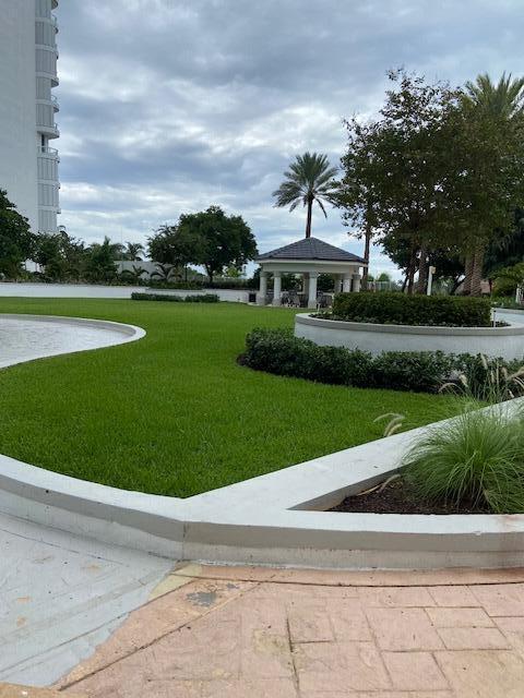 Photo of 21055 Yacht Club  #1804, Aventura, Florida, 33180 - Garden