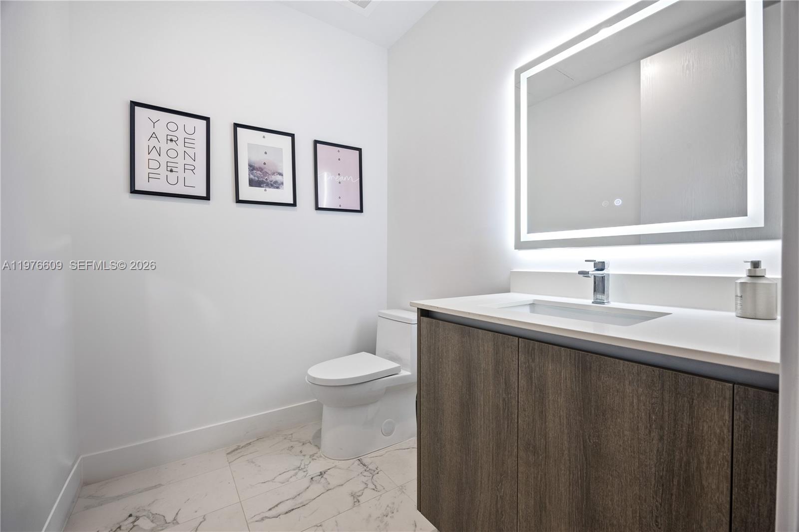 502 2 / 3 1384 sq. ft. $ 2026-03-04 0 foto