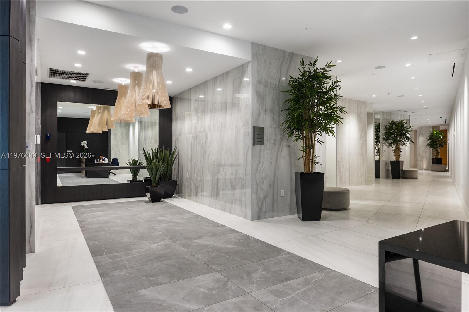 502 2 / 3 1384 sq. ft. $ 2026-03-04 0 foto