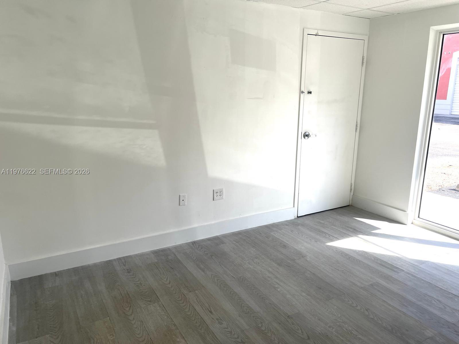 5  /   sq. ft. $ 2026-03-04 0 foto