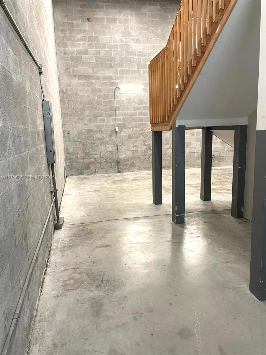 5  /   sq. ft. $ 2026-03-04 0 foto