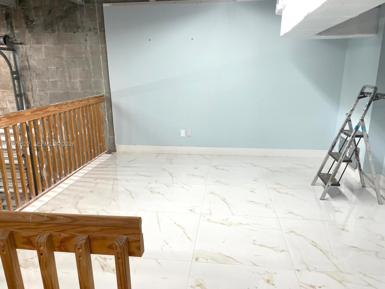 5  /   sq. ft. $ 2026-03-04 0 foto