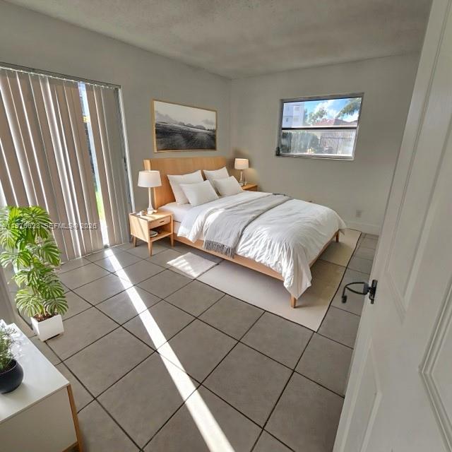 108  /   кв.футов $ 2026-03-04 0 Фото