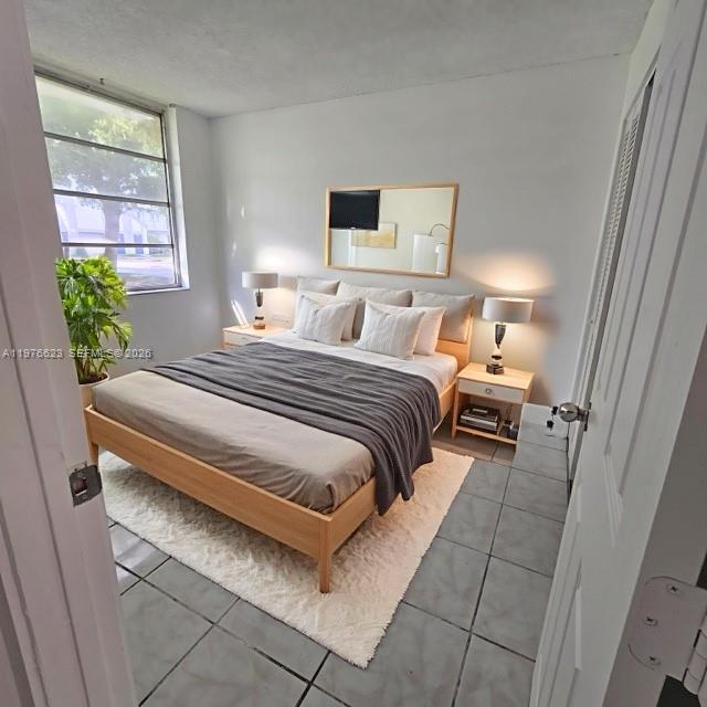 108  /   кв.футов $ 2026-03-04 0 Фото