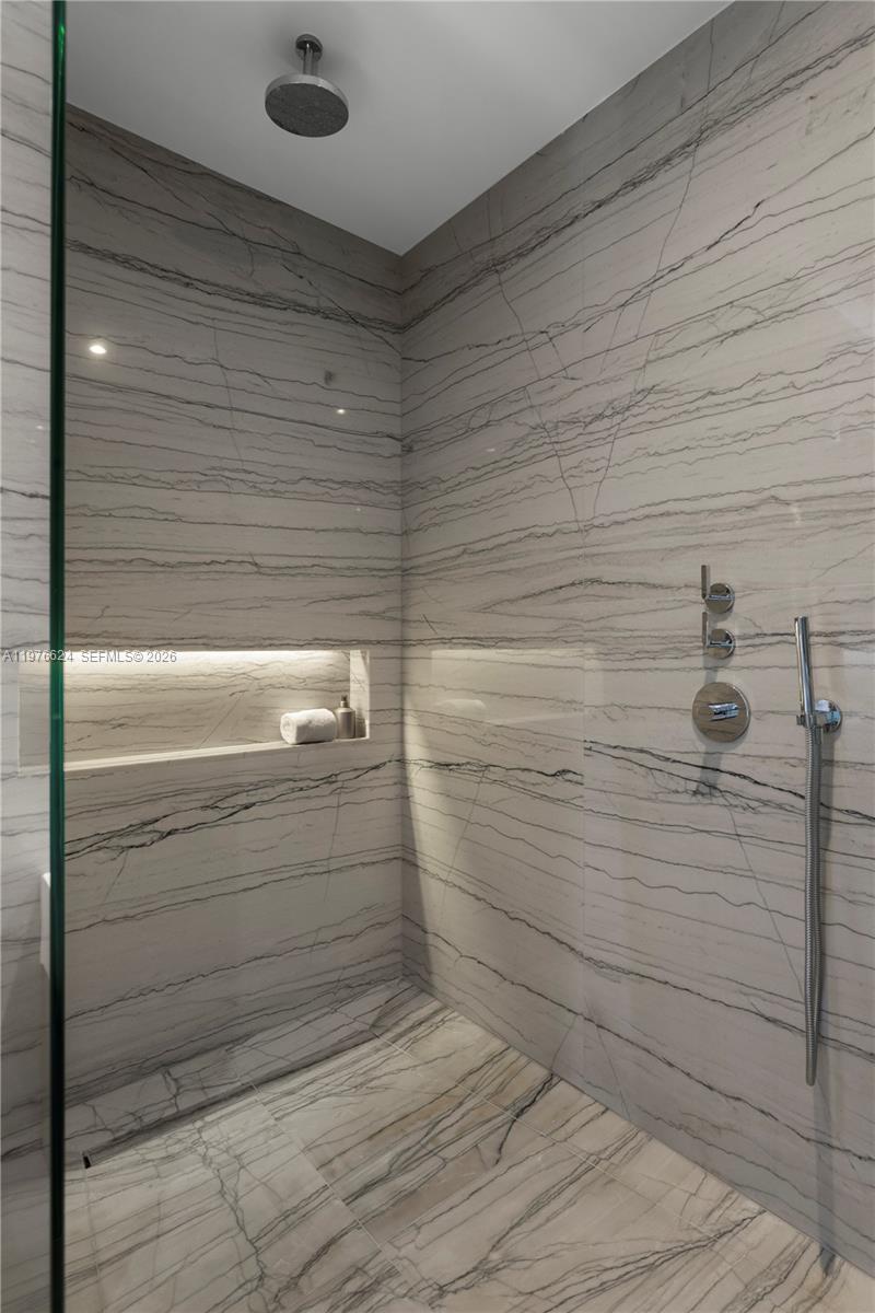 Подробнее 604 2 / 3 1457 кв.футов $ 2026-03-04 0 Фото