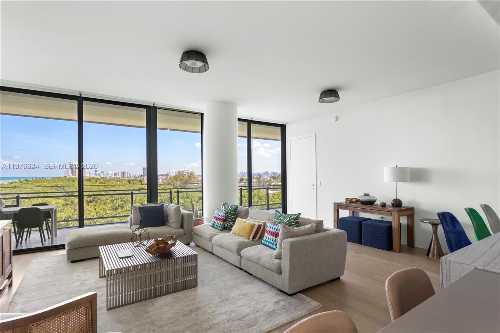 Подробнее 604 2 / 3 1457 кв.футов $ 2026-03-04 0 Фото