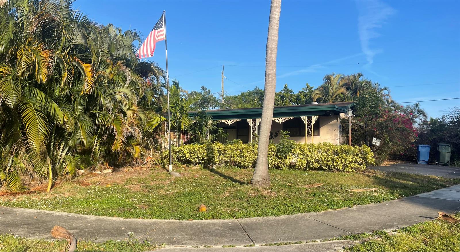Ver detalles 4100 3 / 2 1454 sq. ft. $ 2026-06-22 0 foto