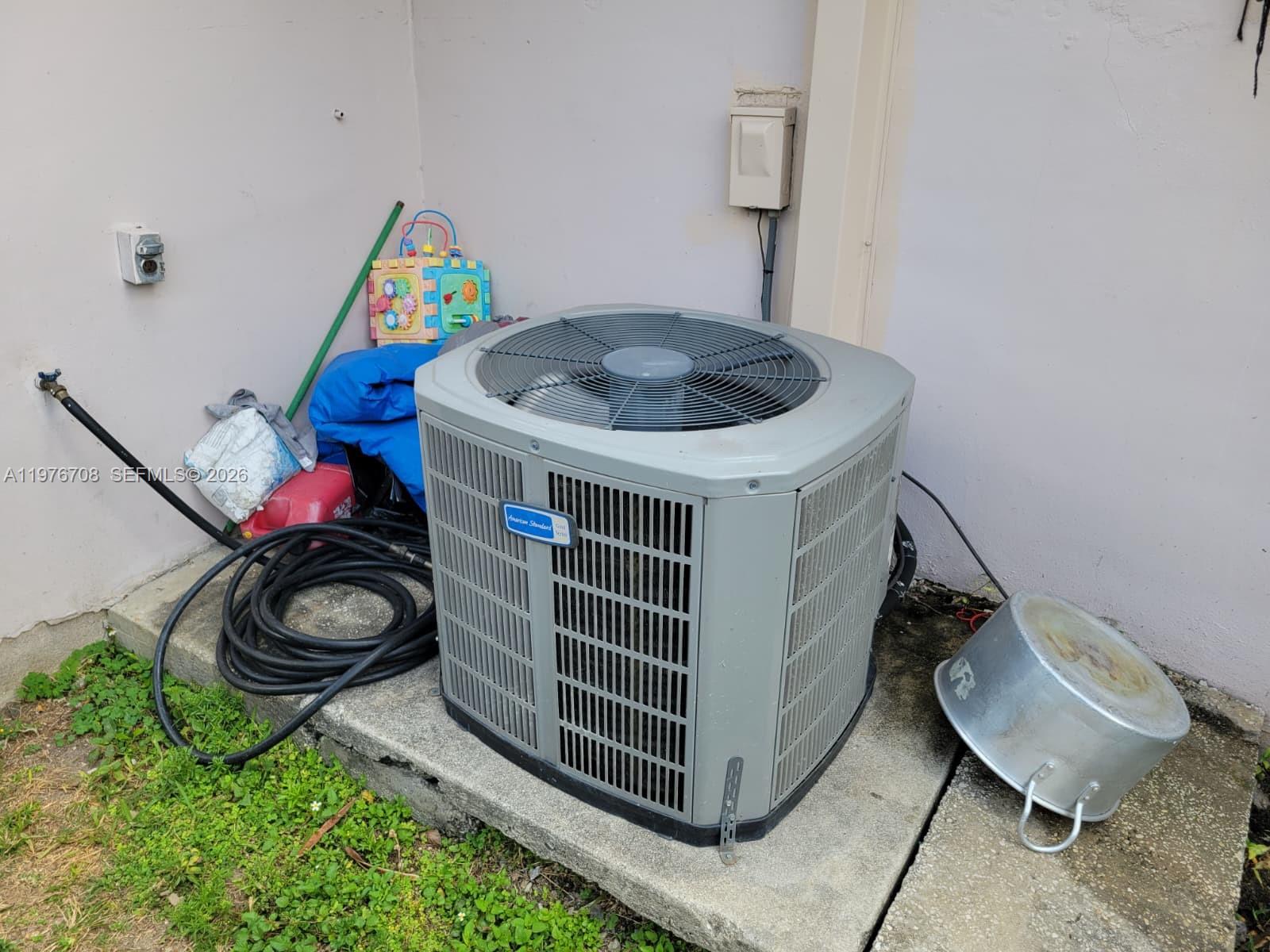   /  1740 кв.футов $ 2026-03-04 0 Фото