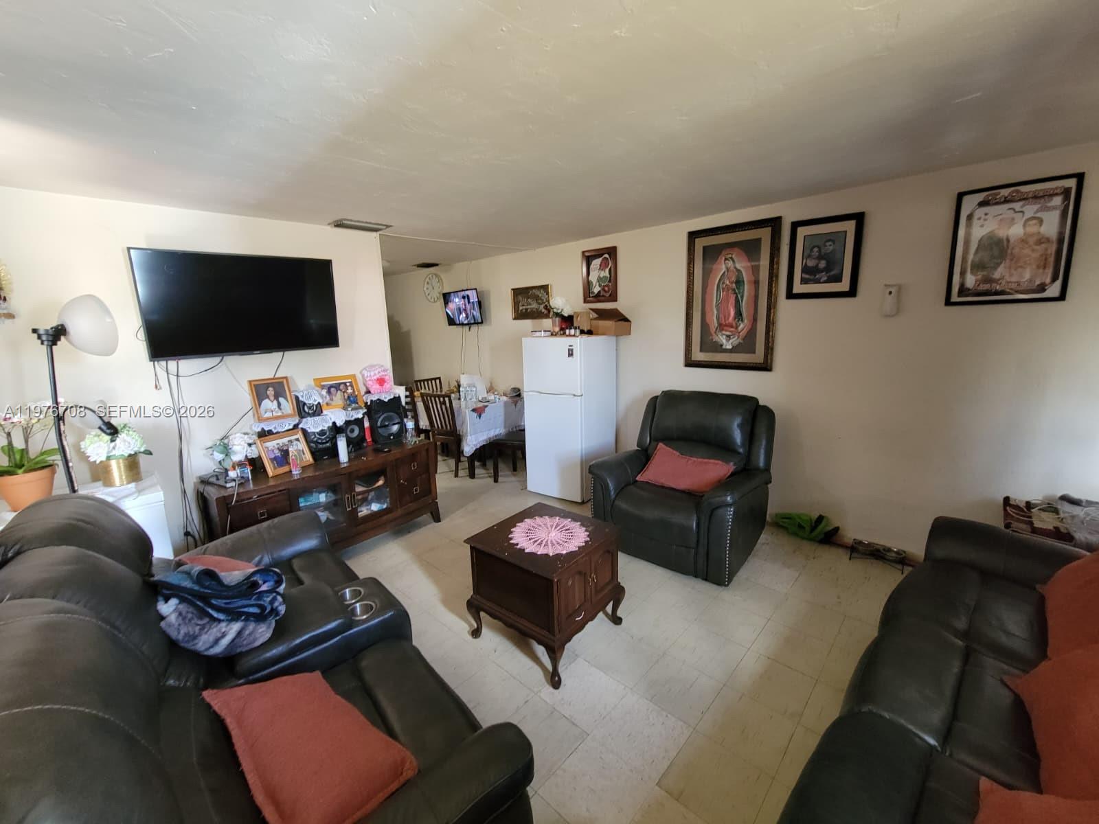   /  1740 кв.футов $ 2026-03-04 0 Фото