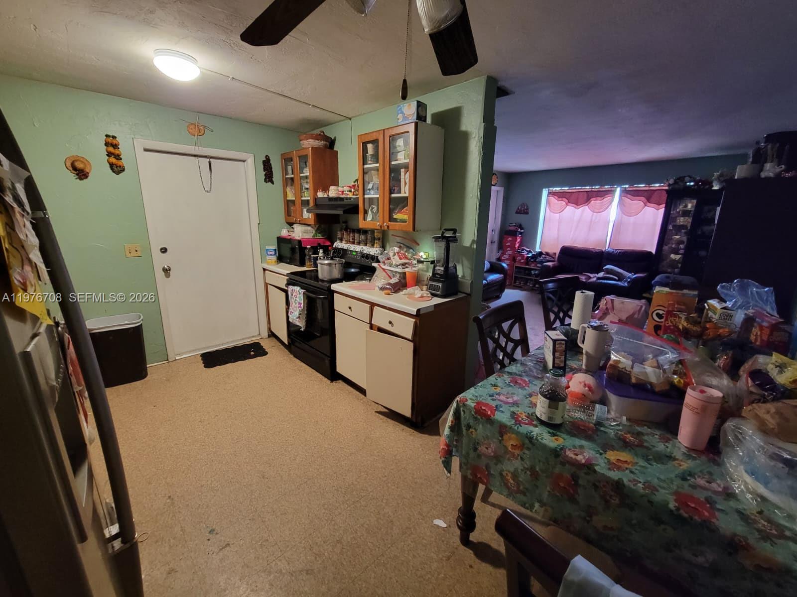   /  1740 кв.футов $ 2026-03-04 0 Фото