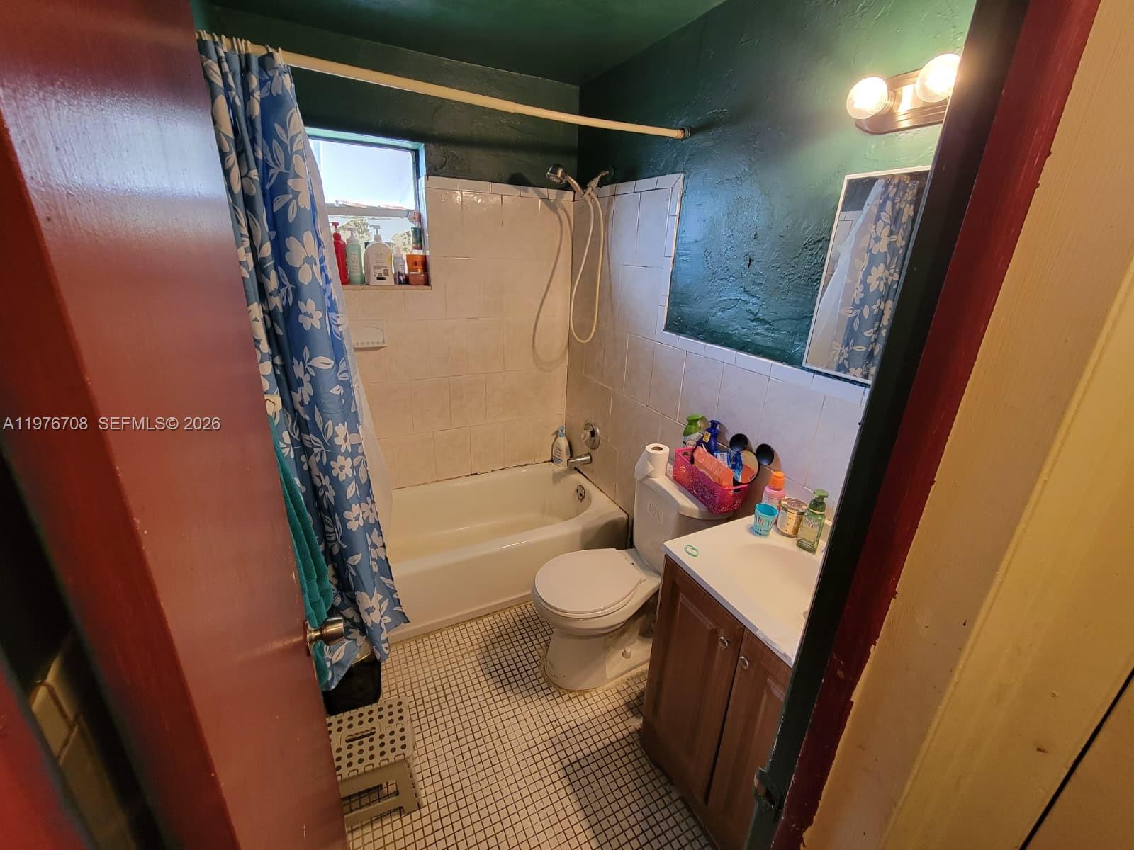   /  1740 кв.футов $ 2026-03-04 0 Фото