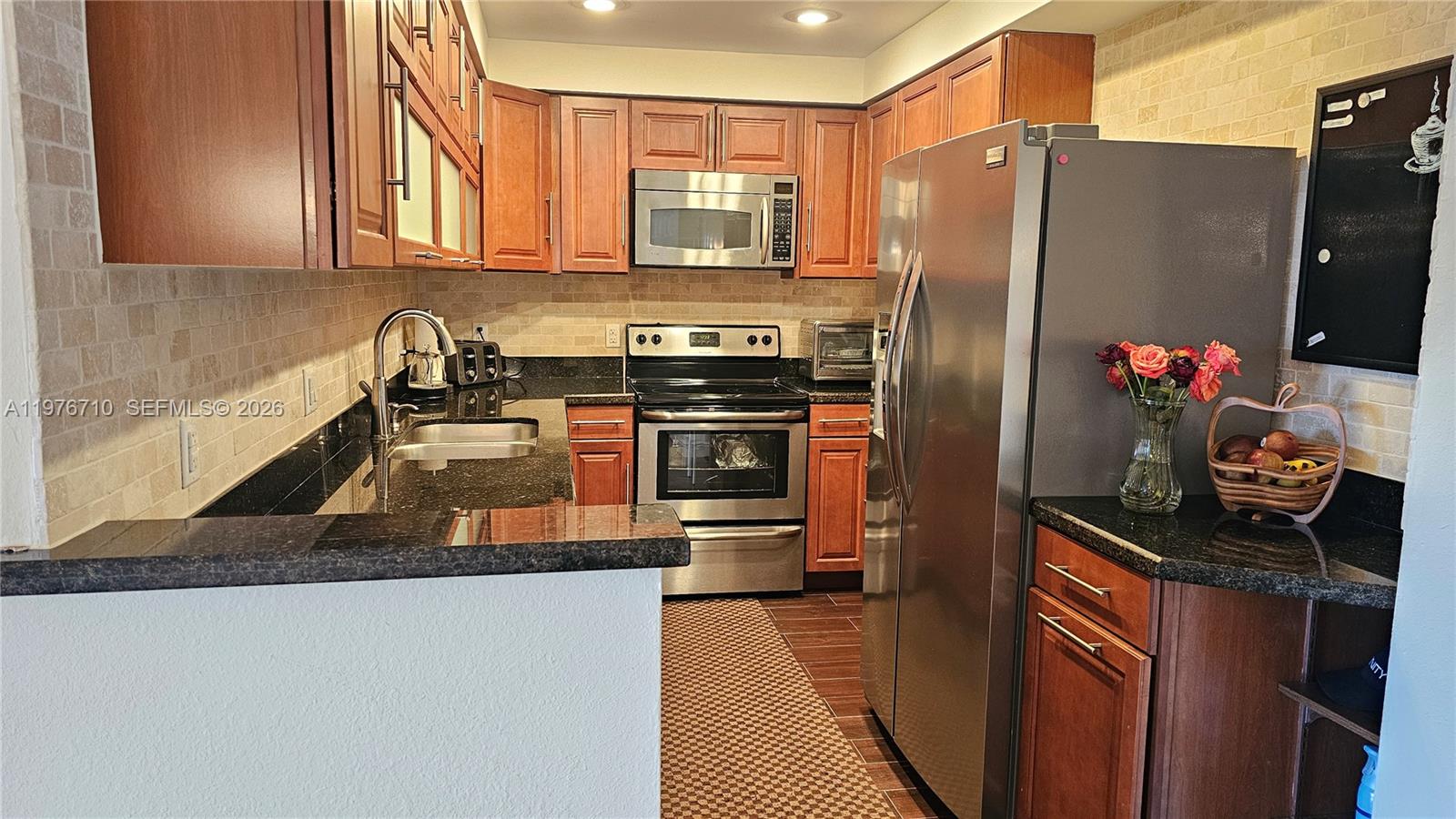 7M 1 / 2 870 sq. ft. $ 2026-03-04 0 foto