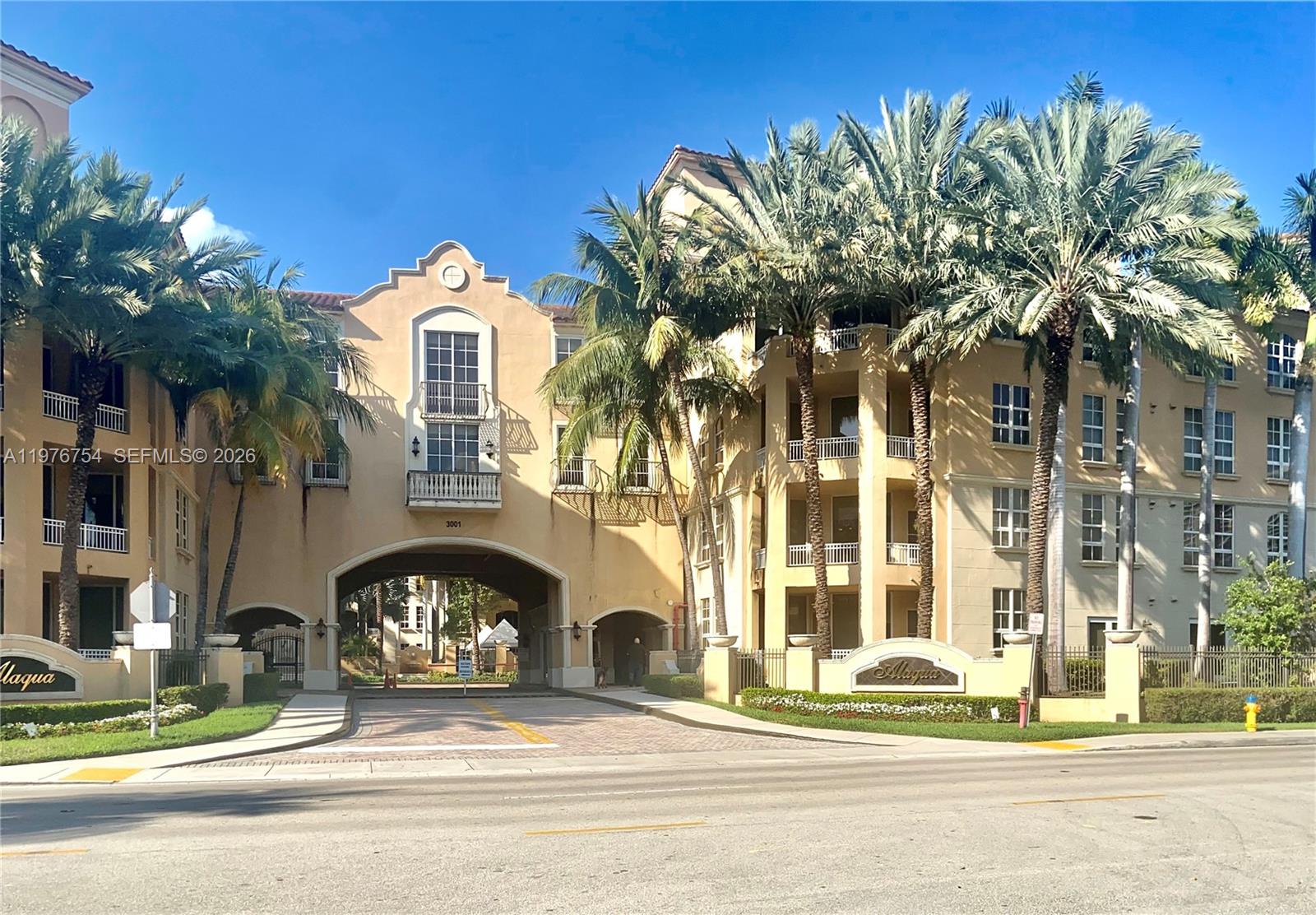 Photo of 3001 185th St  #534, Aventura, Florida, 33180 - 