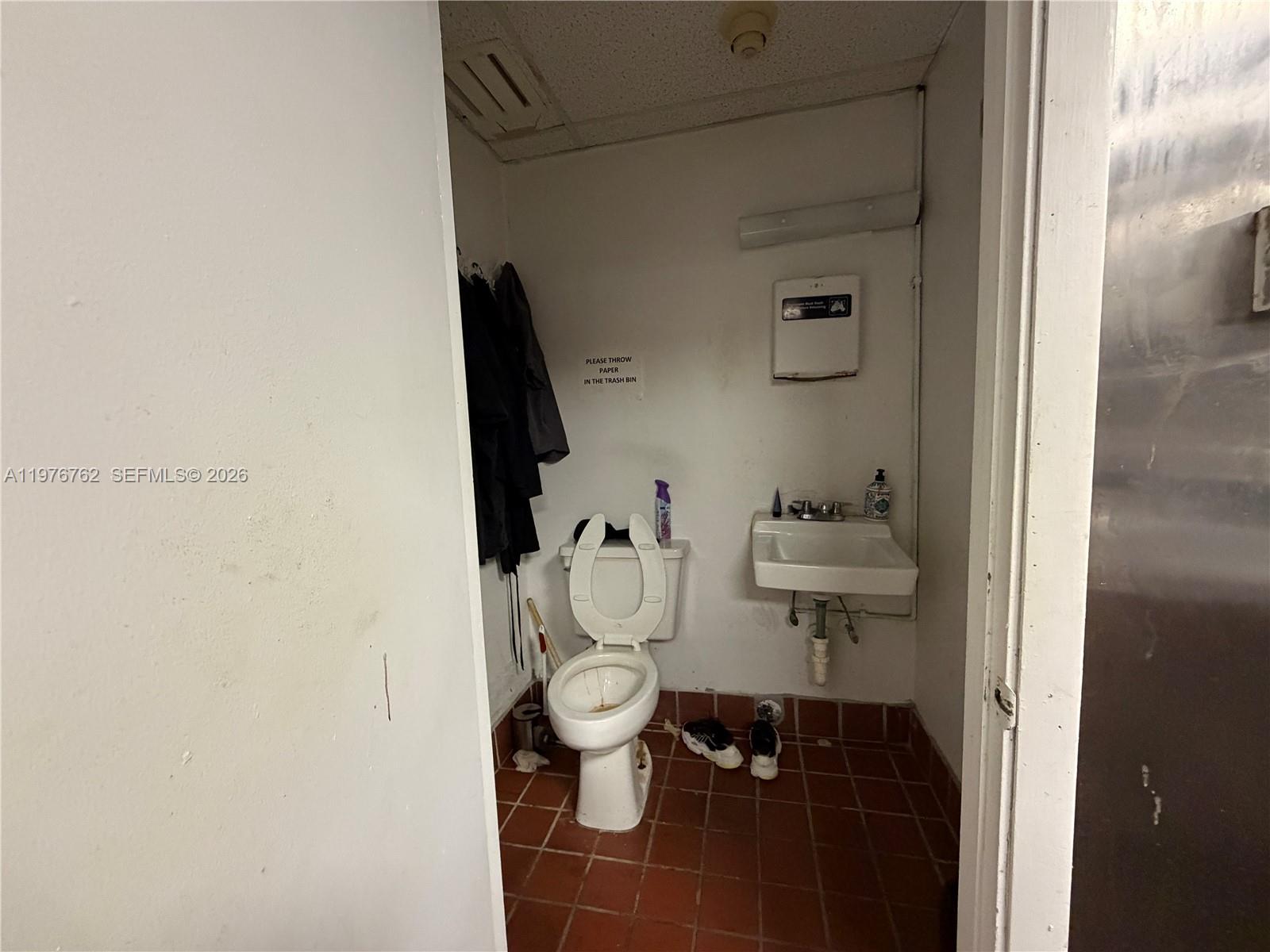   /   кв.футов $ 2026-03-04 0 Фото