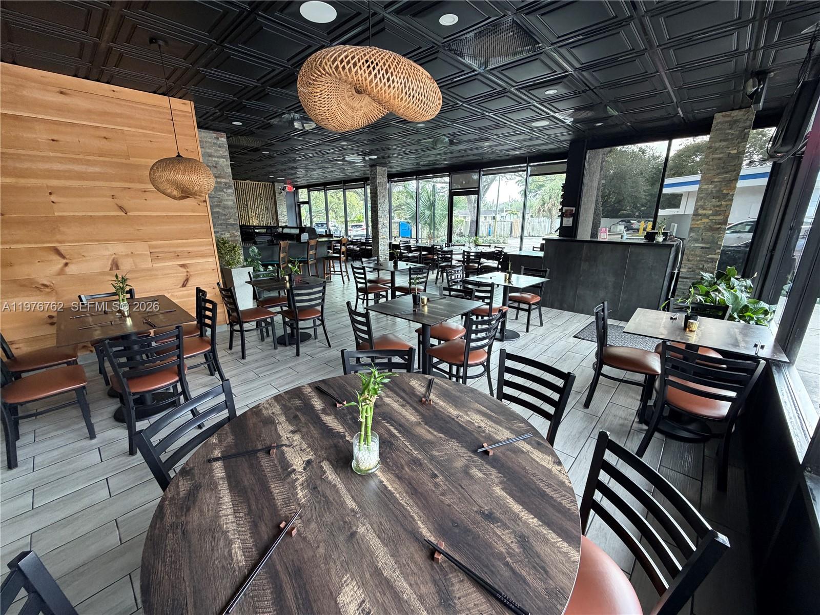   /   кв.футов $ 2026-03-04 0 Фото