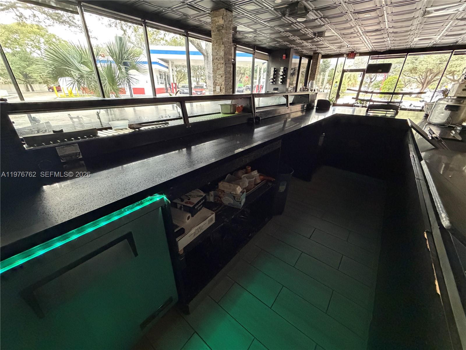   /   кв.футов $ 2026-03-04 0 Фото