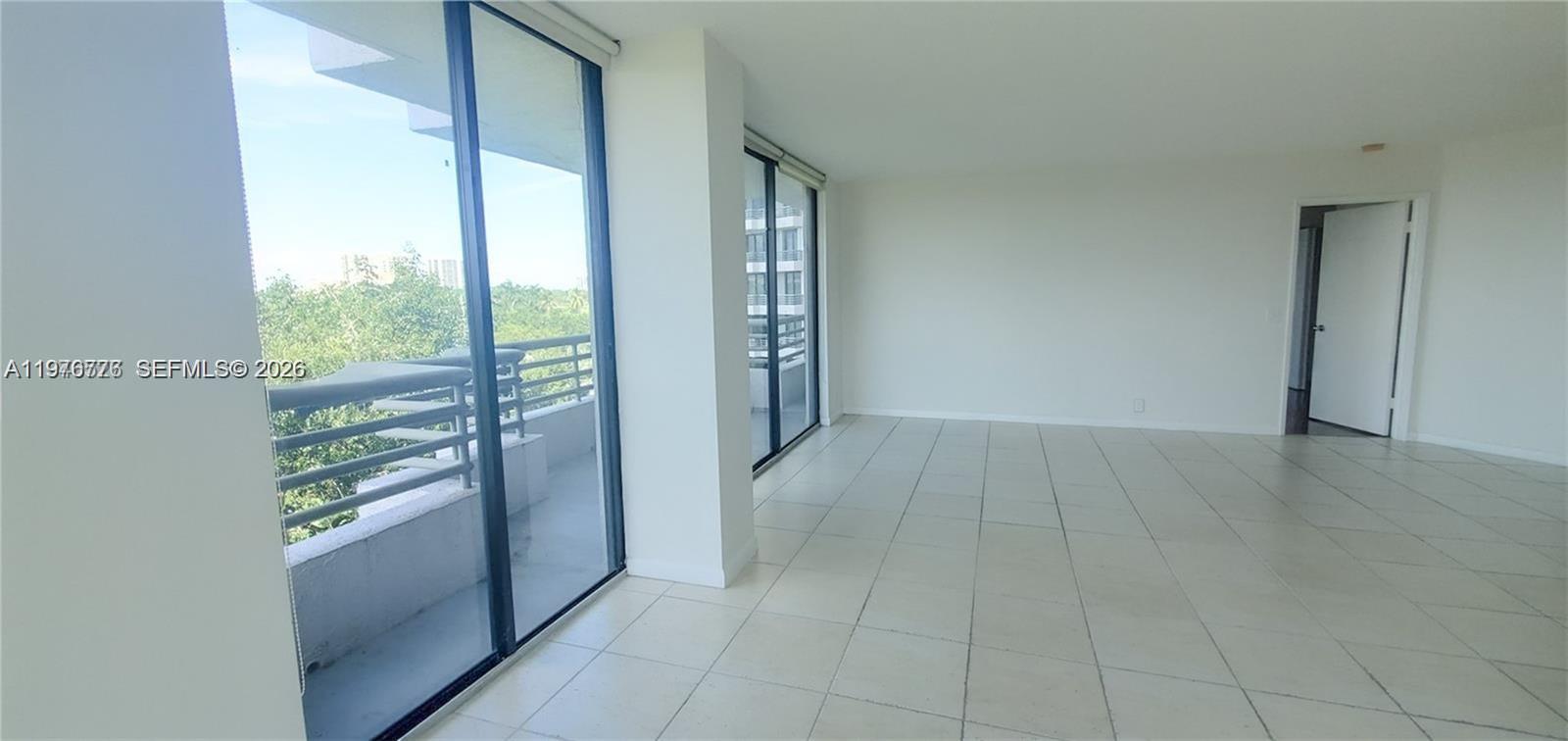 Photo of 3300 191st St  #501, Aventura, Florida, 33180 - 