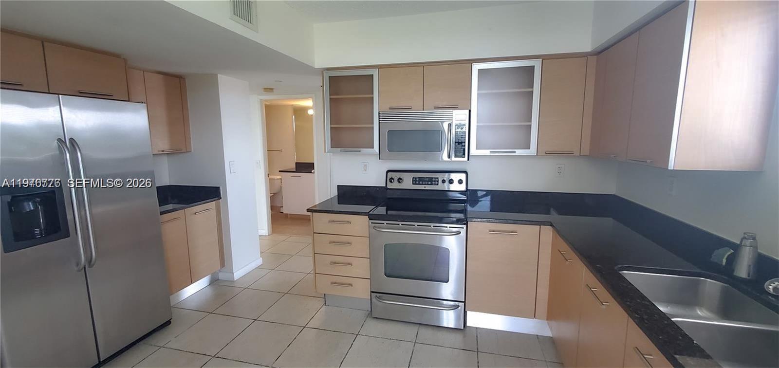 Photo of 3300 191st St  #501, Aventura, Florida, 33180 - 