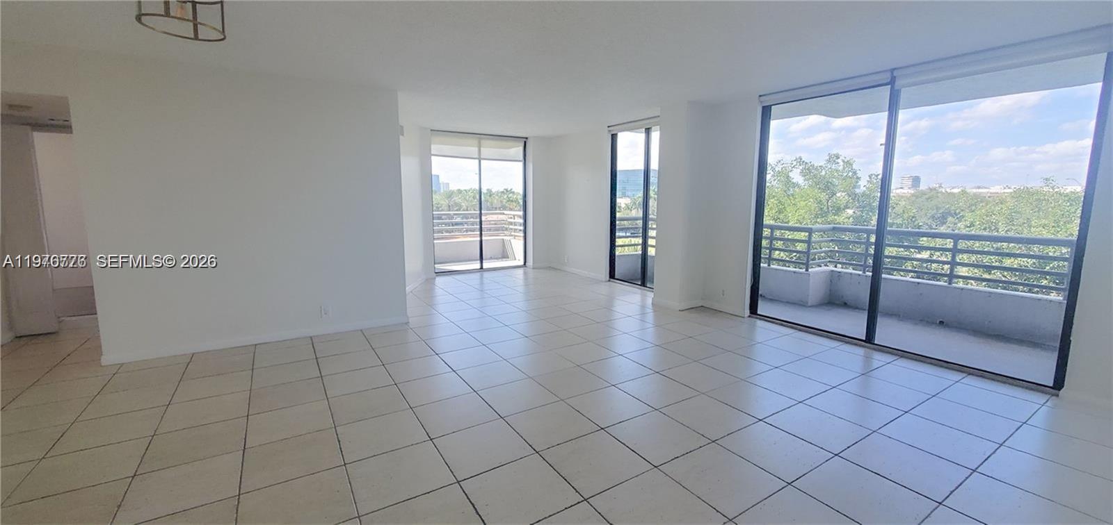 Photo of 3300 191st St  #501, Aventura, Florida, 33180 - 