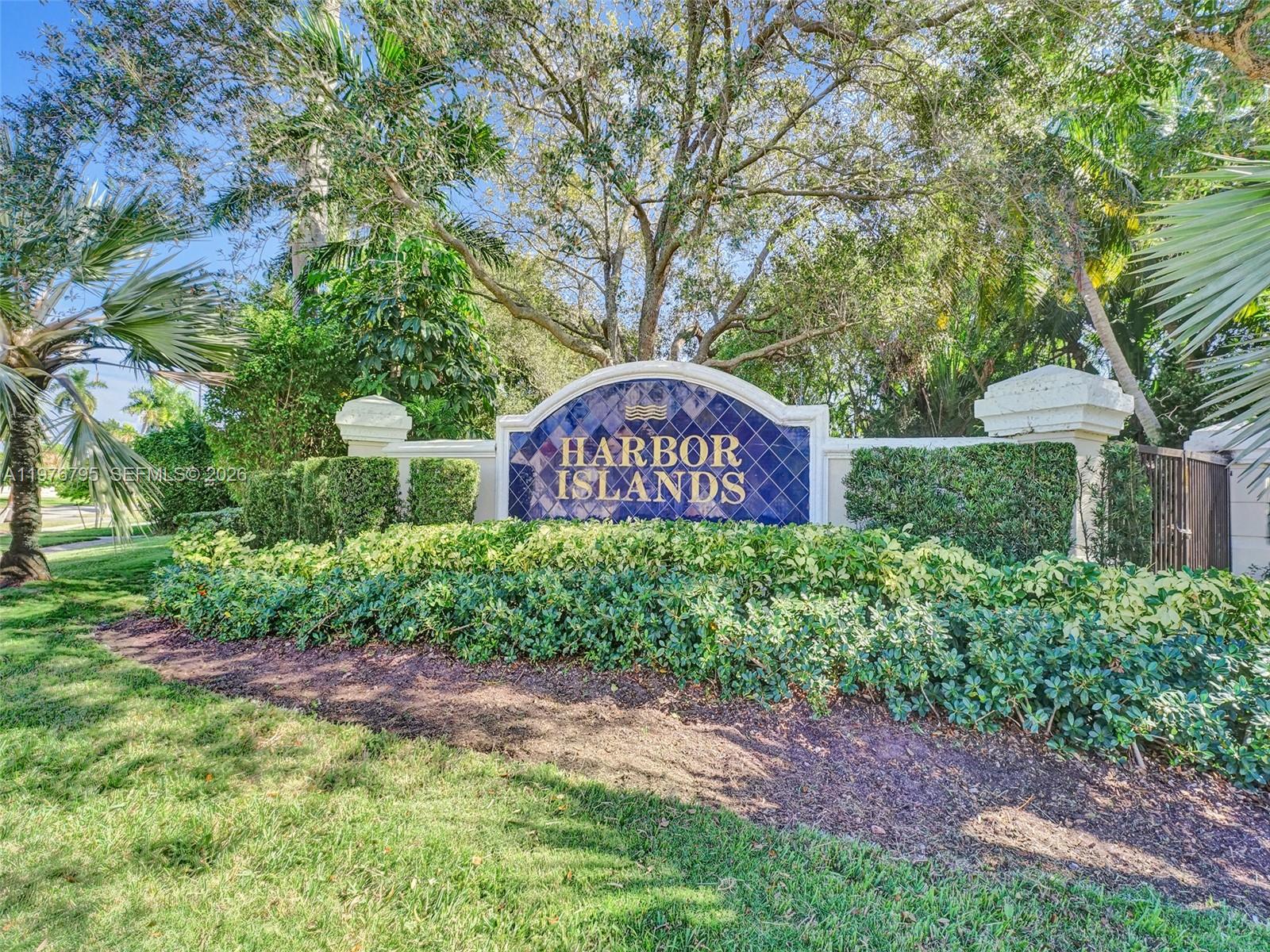 Photo of 901 Manatee Way  (901), Hollywood, Florida, 33019 - 