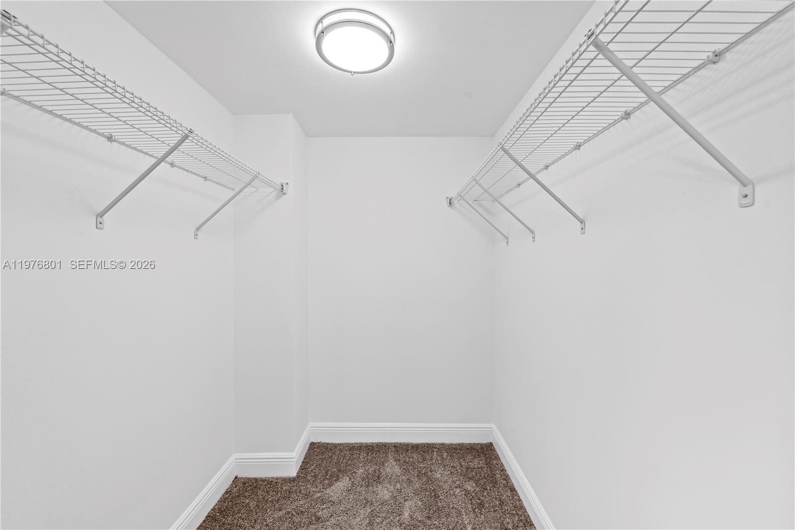 204 3 / 2 1444 sq. ft. $ 2026-03-04 0 foto