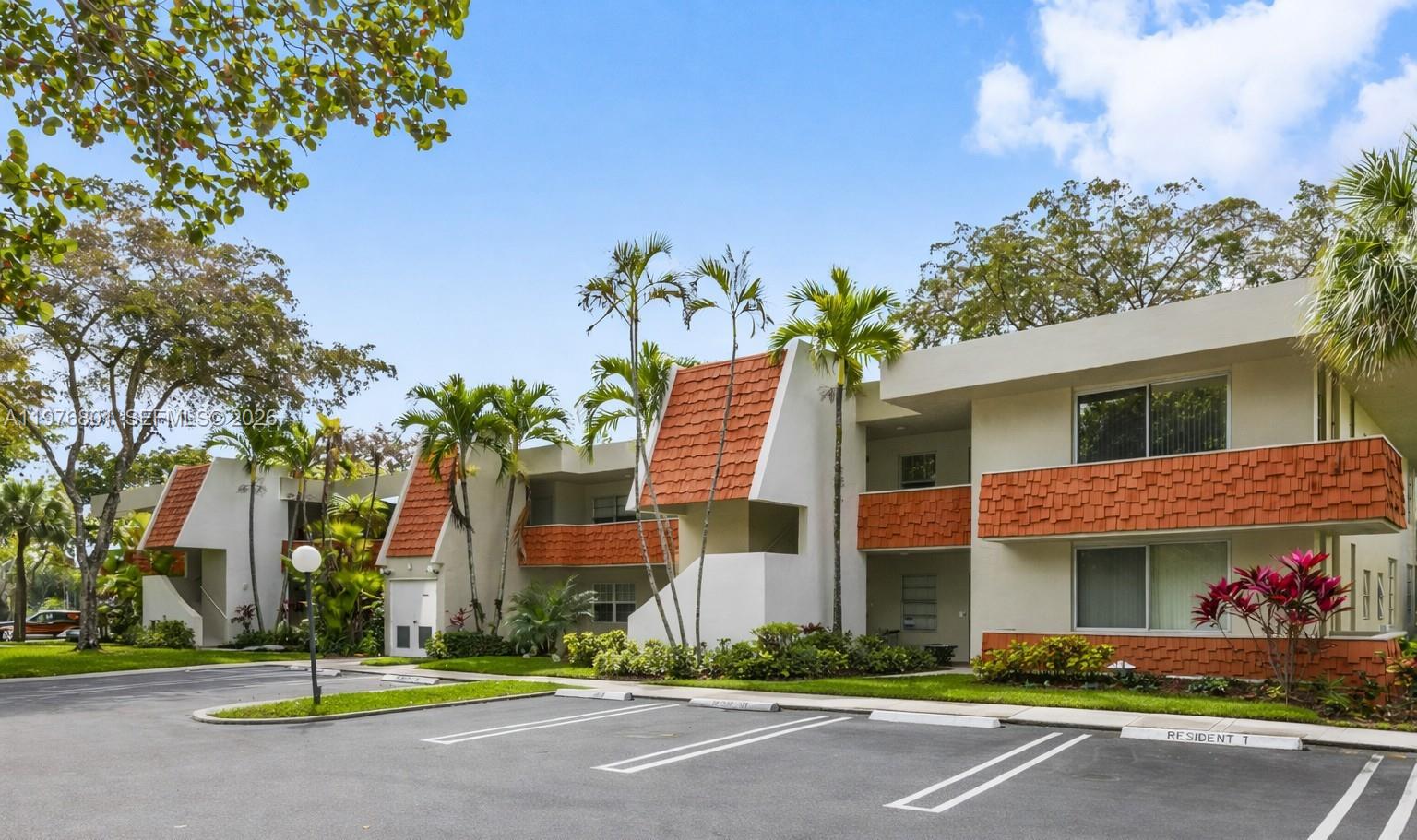 204 3 / 2 1444 sq. ft. $ 2026-03-04 0 foto