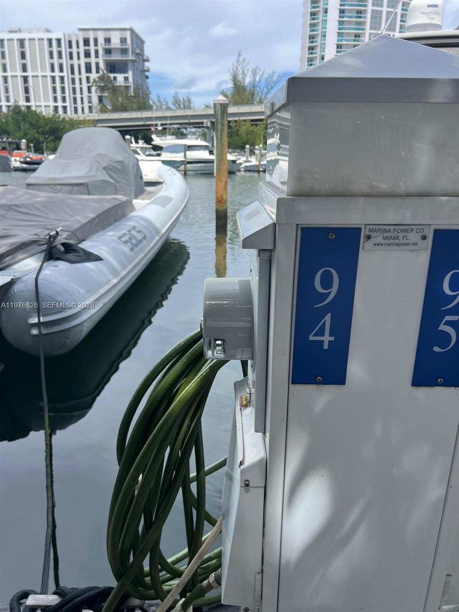   /   кв.футов $ 2026-03-04 0 Фото